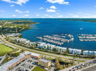 875 NW Flagler Ave APT 305, Stuart, FL 34994