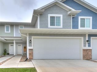 106 Braeburn Ln, Norwalk, IA 50211