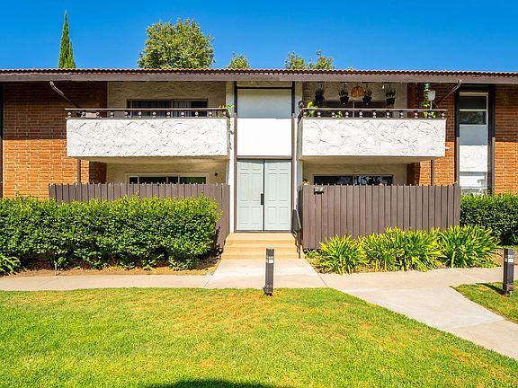2nd image of 31552 Agoura Rd Unit 4