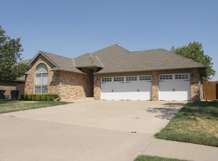 11705 NW 6th St, Yukon, OK 73099