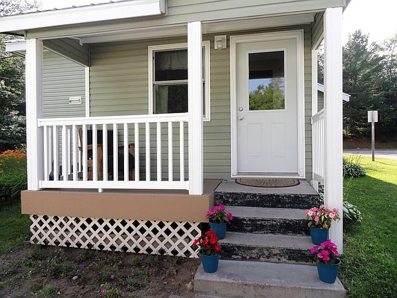 3rd image of 1019 S Tomahawk Ave #S