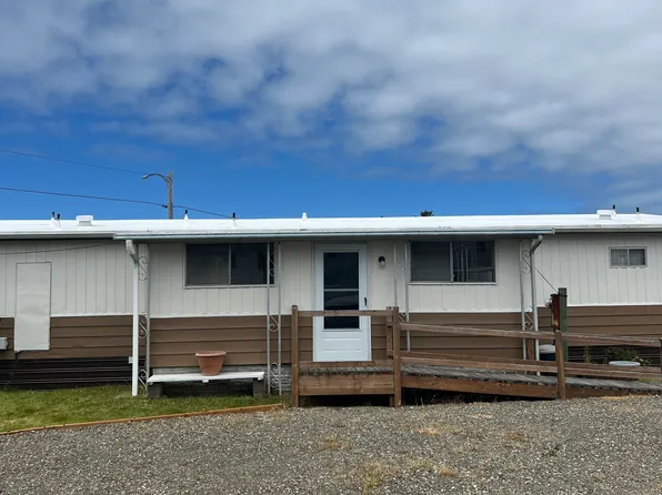 1012 11th St NE, Long Beach, WA 98631