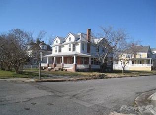 9 Monroe Ave, Cape Charles, VA 23310