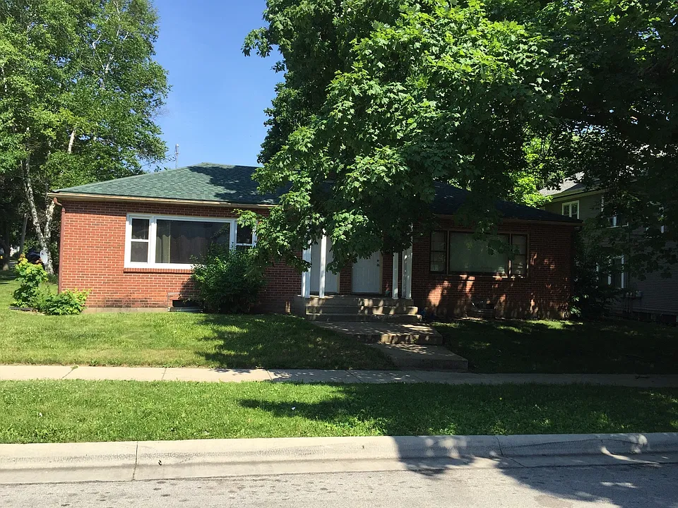 304 S Gardiner Ave