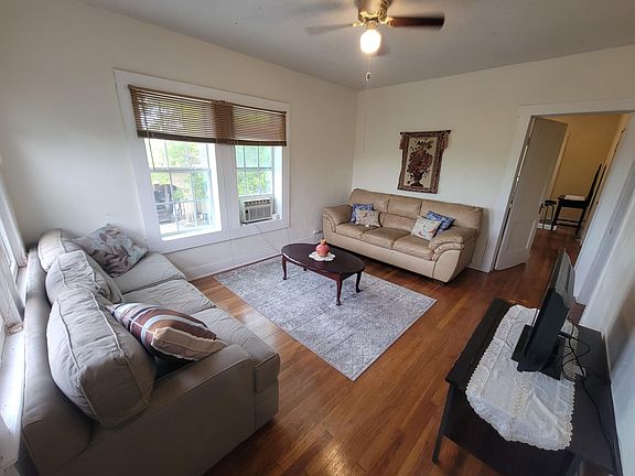 2nd image of 203 E Quill Dr #A
