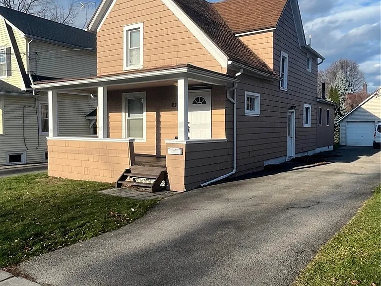 223 E Filbert St — Photo 1