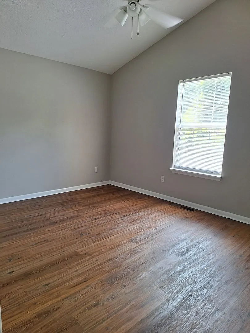213 N. Dudley - Alan Village — Photo 4