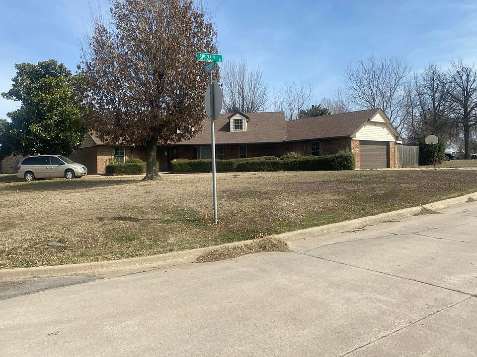 1st image of 2505 Ridgecrest Dr