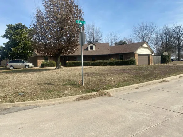 2505 Ridgecrest Dr, El Reno, OK 73036