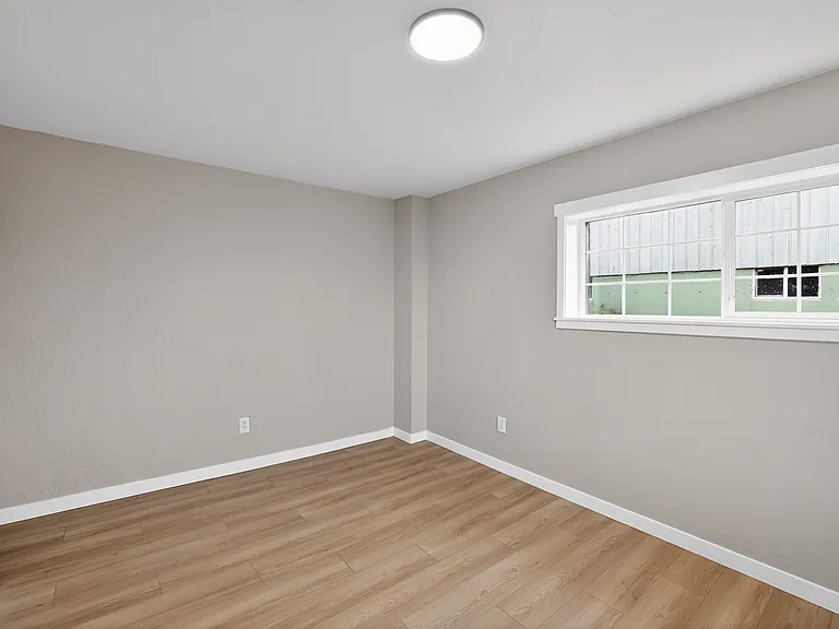 2404 Bloyd St — Photo 18