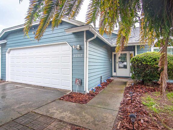 4th image of 8082 Charmont Dr S