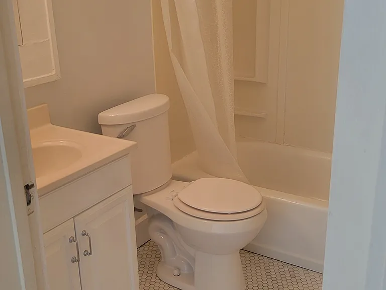 2806 High St #1 — Photo 9