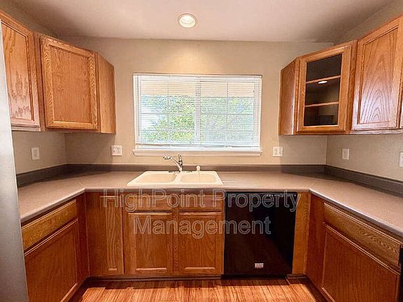4th image of 5187 Pelican St