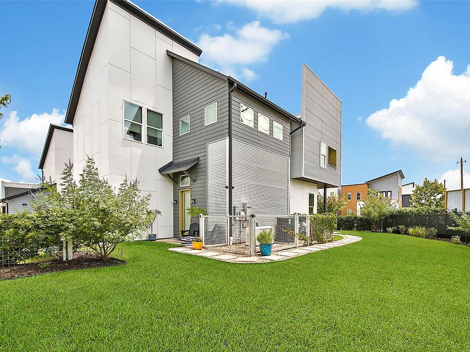 1st image of 9847 Mocking Bird Hill Ln