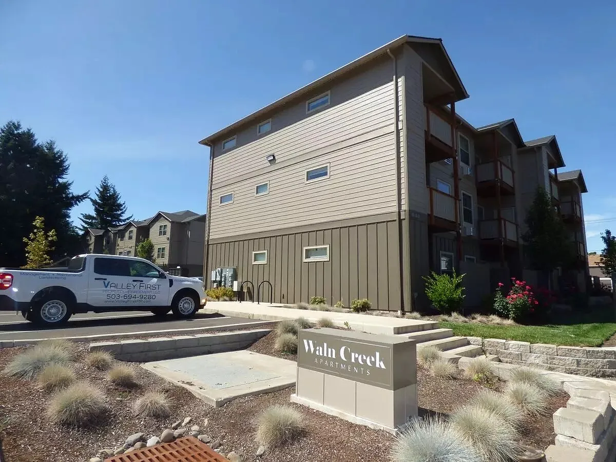Waln Creek — Photo 4