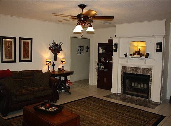 3rd image of 2711 Memphis Ave