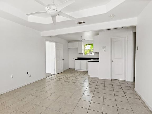 3rd image of 3401-03 Hamilton St