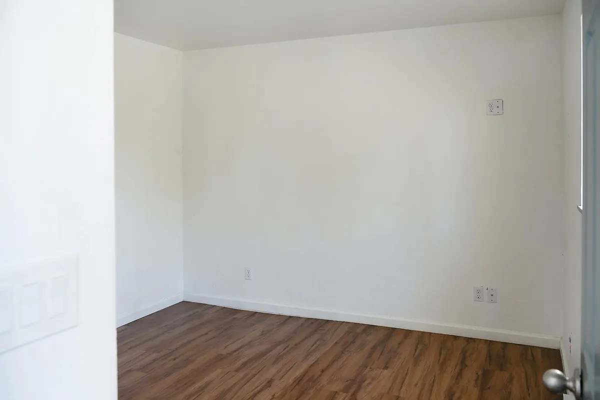 Building Photo - 4214 Fariss Ln #1