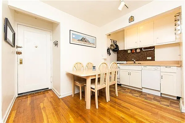 Sold by Dorsa Group | media 23