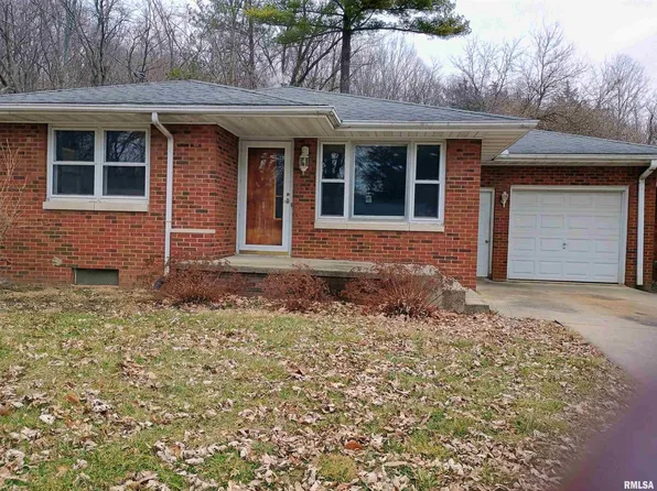 204 Jay St, East Peoria, IL 61611