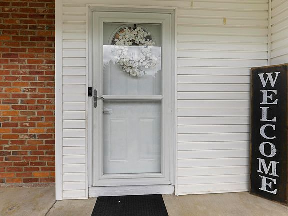 4th image of 13449 Falmouth Ave