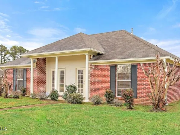 702 Trinity Ln, Ridgeland, MS 39157