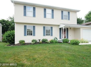 811 Rust Dr NE, Leesburg, VA 20176