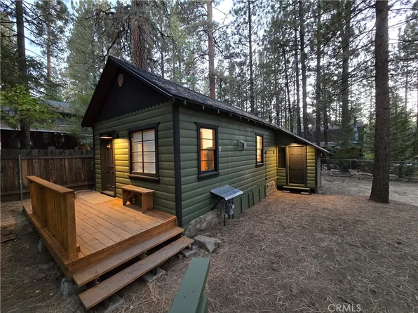 740 Oriole Dr, Big Bear Lake, CA 92315