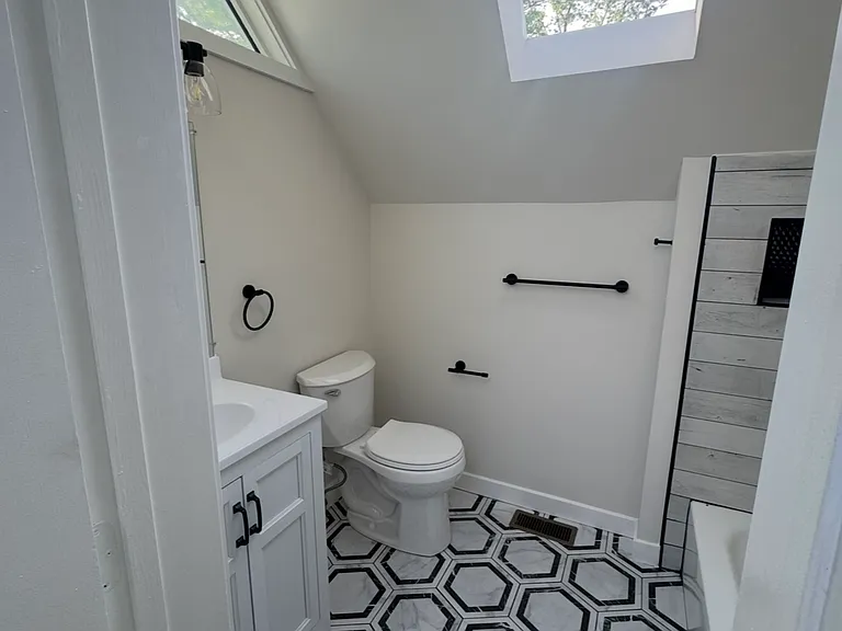 3738 1st Ave — Photo 13