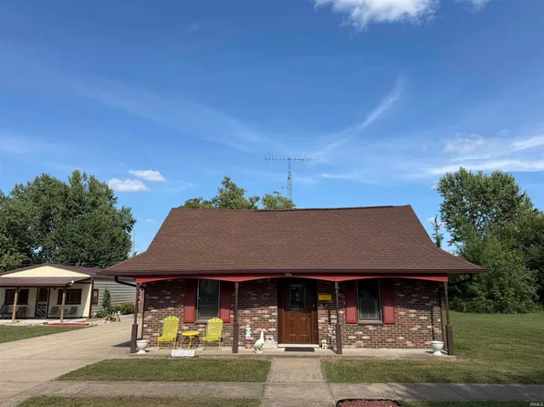 237 S Edwards St, Worthington, IN 47471