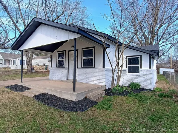 1224 E Broadway St, Cushing, OK 74023