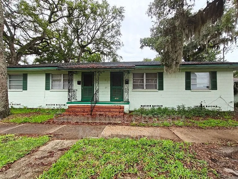1654 Talbot Ave — Photo 1