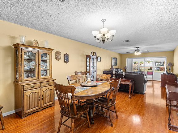 5th image of 830 Timberview Drive #E