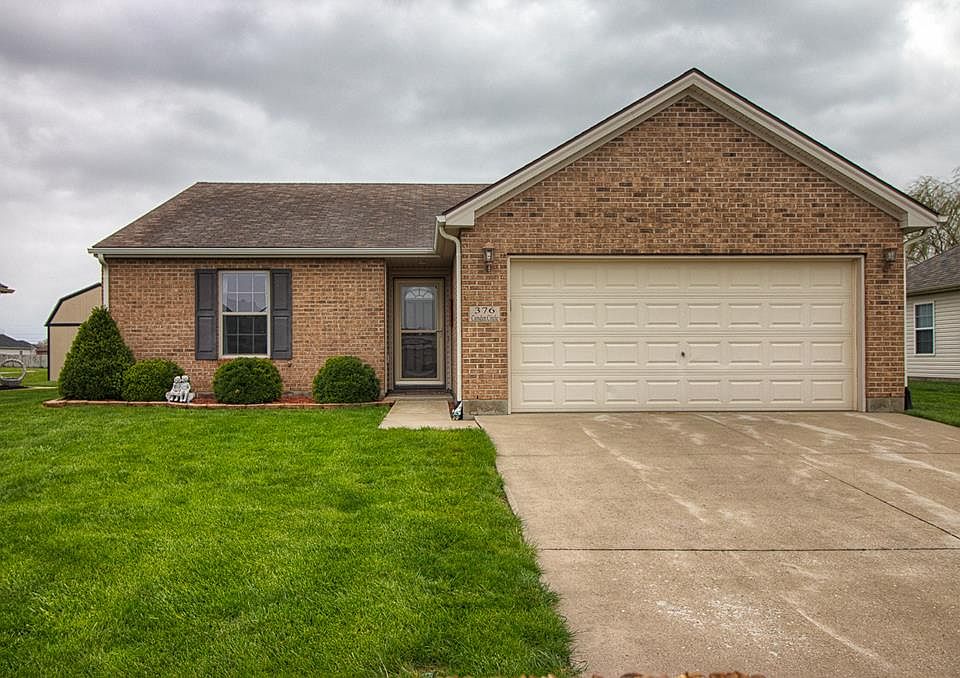 1st image of 376 Camden Cir