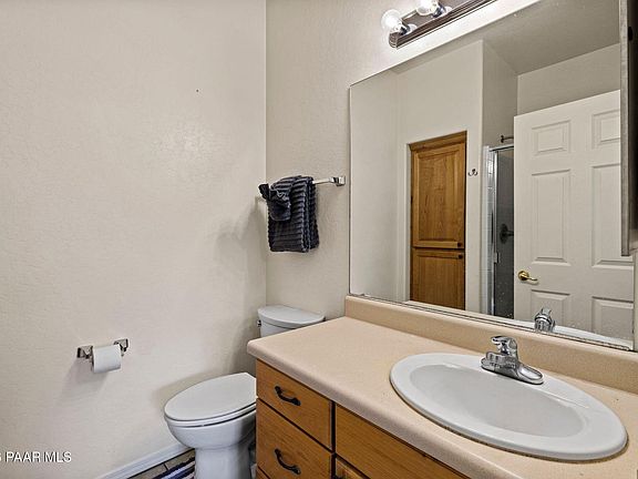 5th image of 8501 E Leigh Dr APT B