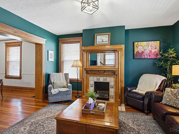 5th image of 4534 Forest Ave