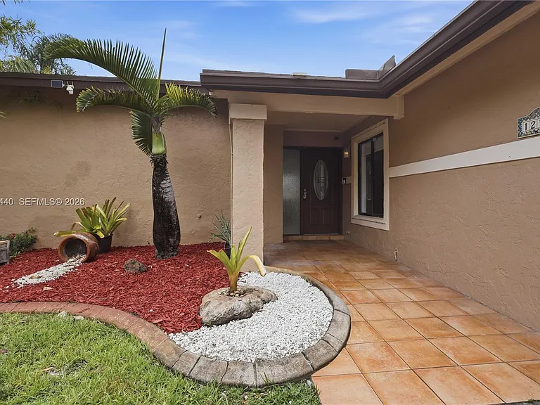 12106 Lymestone Way — Photo 2