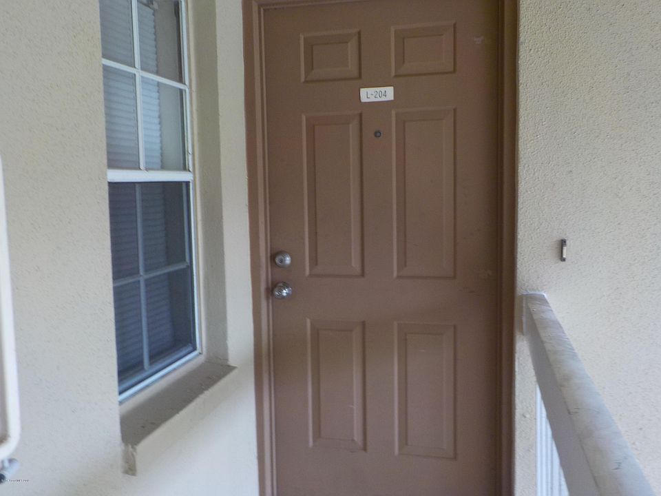 2nd image of 1656 Sunny Brook Ln NE APT 204