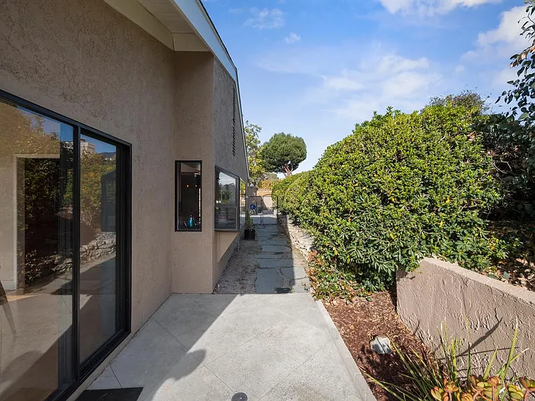 24232 Tahoe Ct — Photo 27