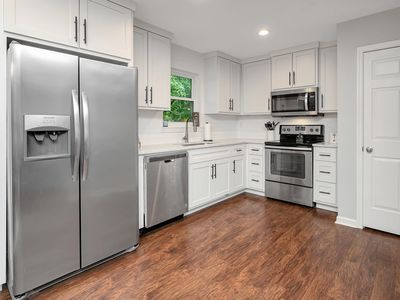 2038 Montreat Pkwy APT D, Vestavia Hills, AL, 35216