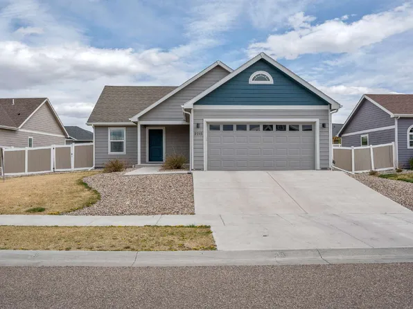 2215 Goodnight Trl, Cheyenne, WY 82007