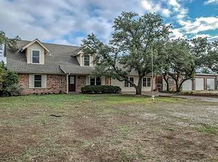 7190 Nine Mile Bridge Rd, Fort Worth, TX 76135