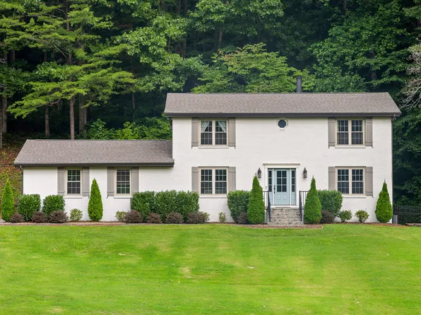 5107 Silver Ln, Apison, TN 37302