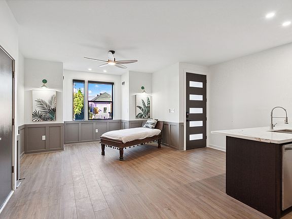 2nd image of 2550 Orleans Ave
