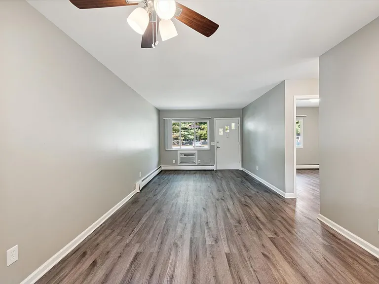 3808 W Sylvania — Photo 5