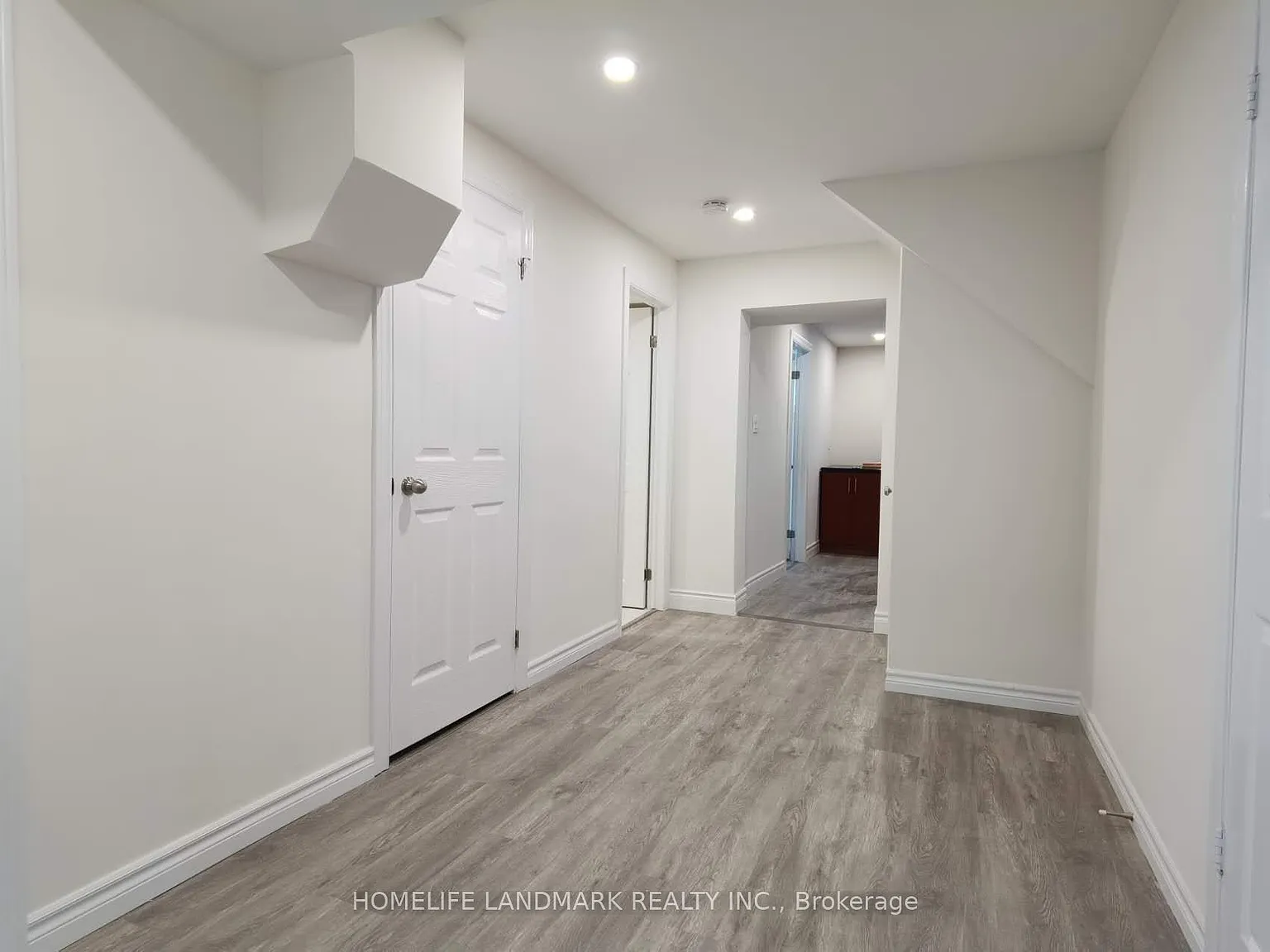 3 bed, $2,300 — Photo 2
