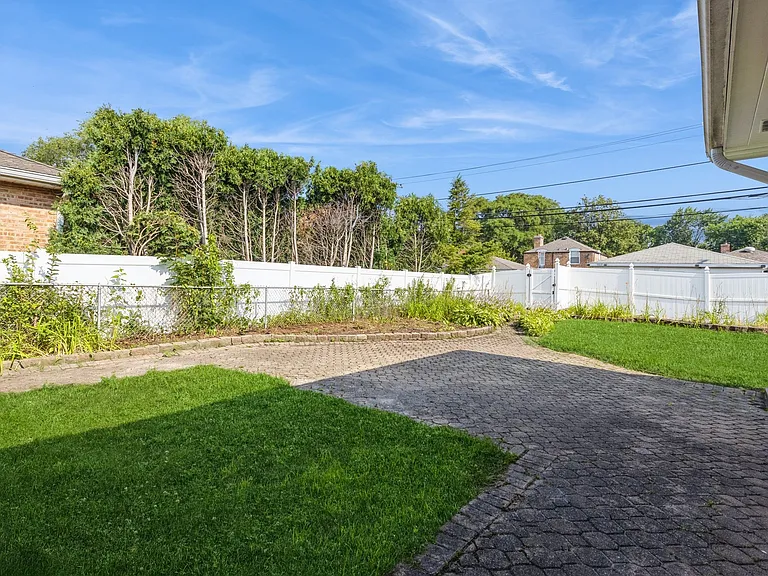 5018 Dobson St — Photo 23