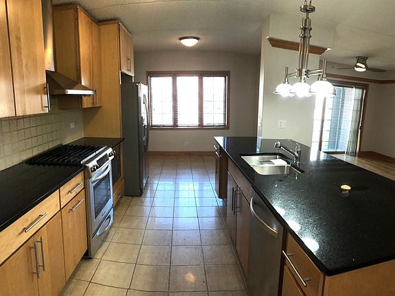 4th image of 4811 N Olcott Ave Unit 518