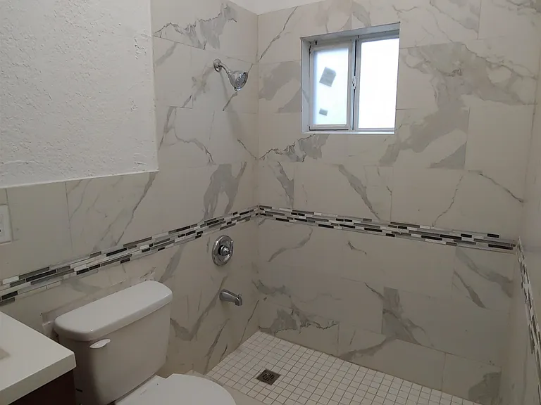 2347 Keith St — Photo 9