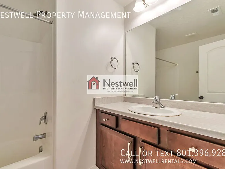 4328 W Watchmen Way — Photo 15